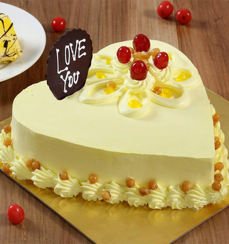 Butterscotch Cake Heart Shaped 1KG