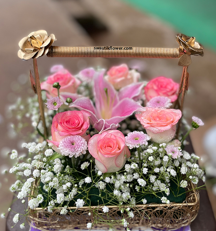 Metal Craft With Pink Rose & Lilly