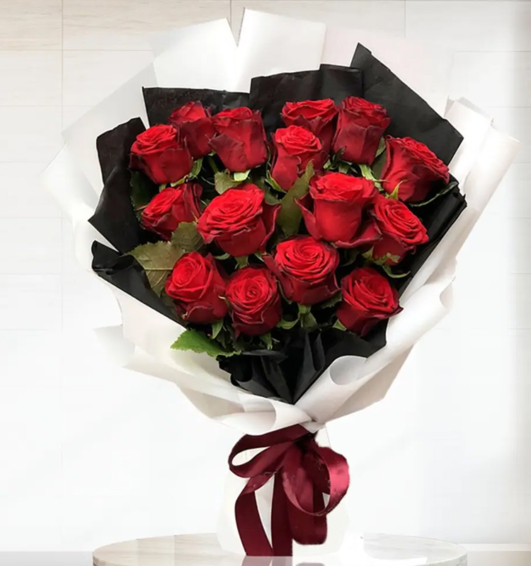 15 Red Roses Bouquet