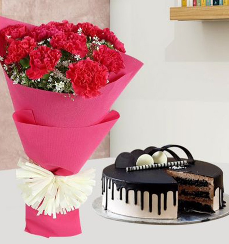 10 Red Carnation Bunch with Half KG Chocolate Cake