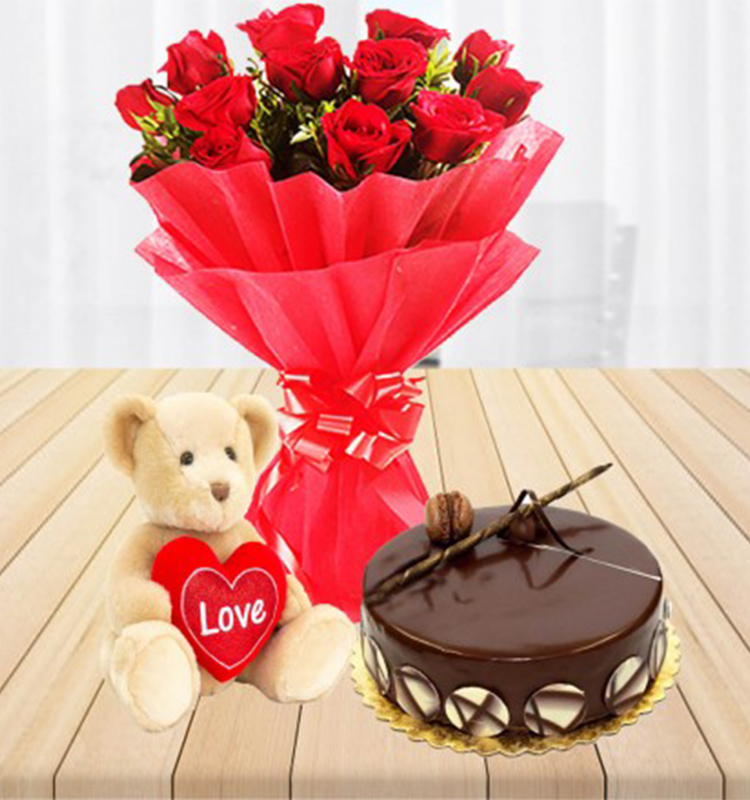 Chocolate Cake with Roses & Teddy