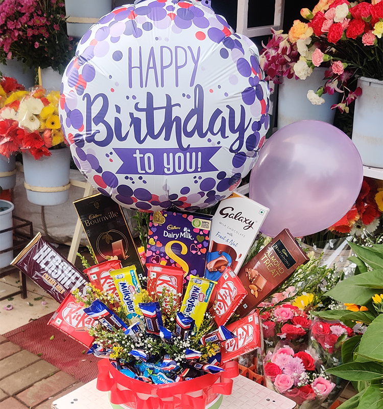 Birthday Bouquet with Greeting & Balloons