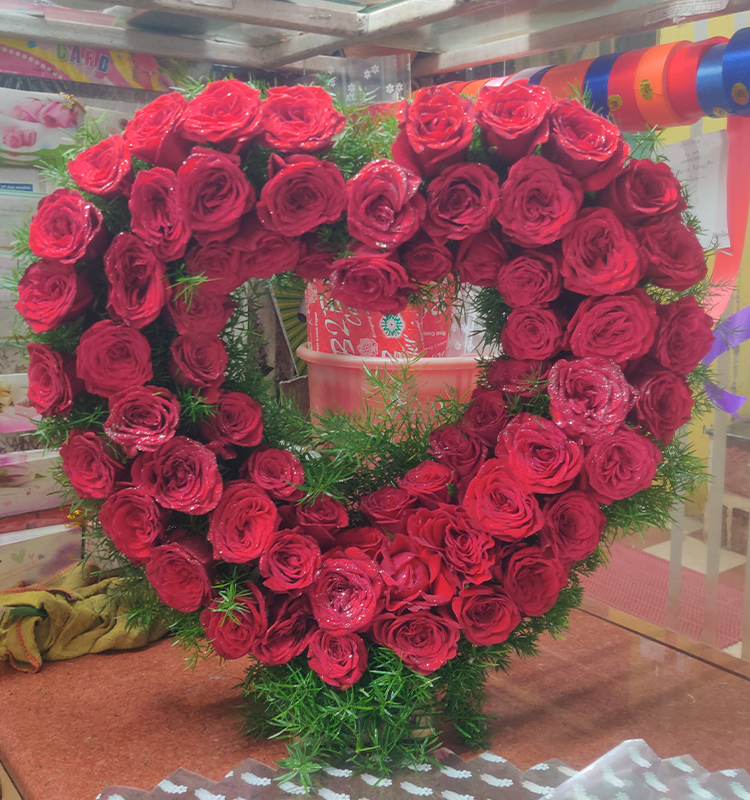 Red Roses Heart Shape Arrangement