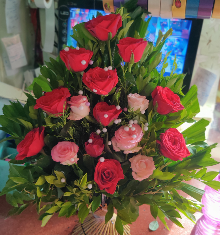 Simple Basket Bouquet