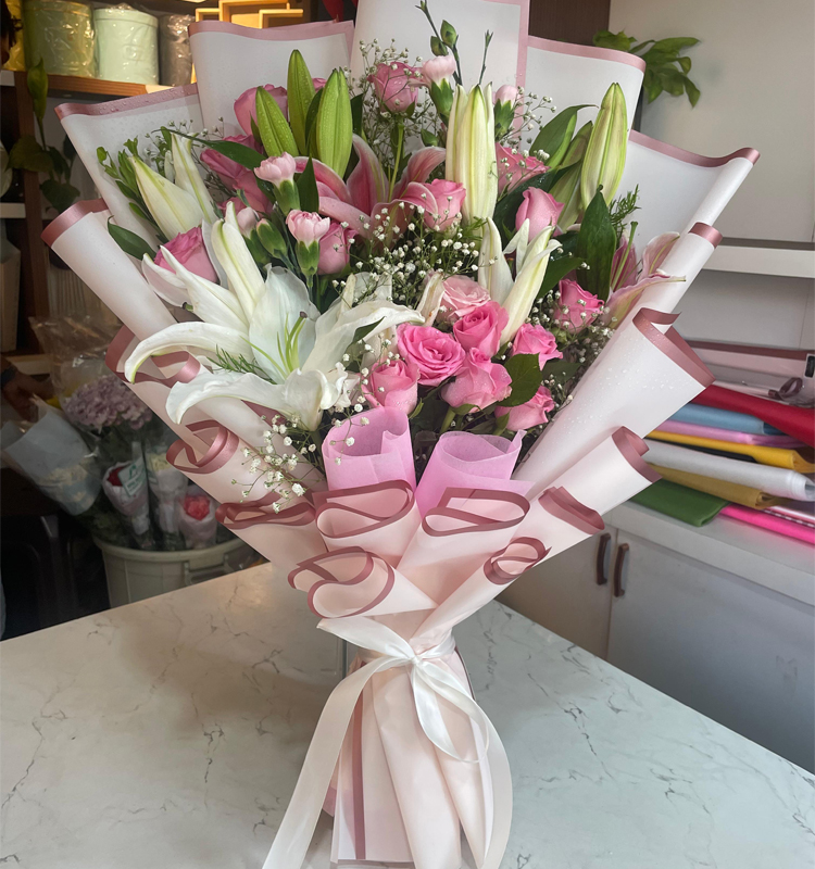Swastik’s Luxe Bouquet